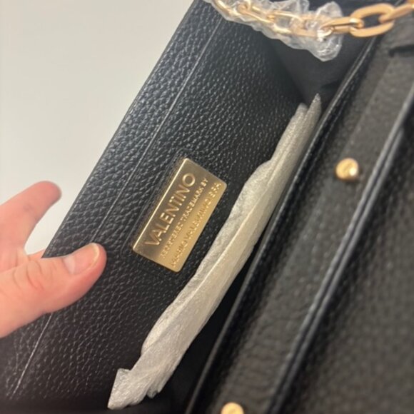 Valentino Wallet On a Chain Purse - Picture 7 of 8